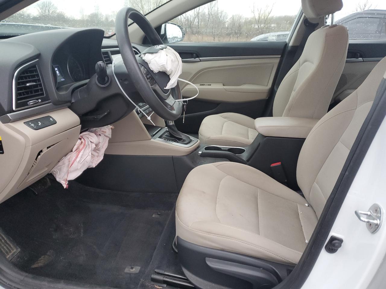 2018 HYUNDAI ELANTRA SE - Image 7