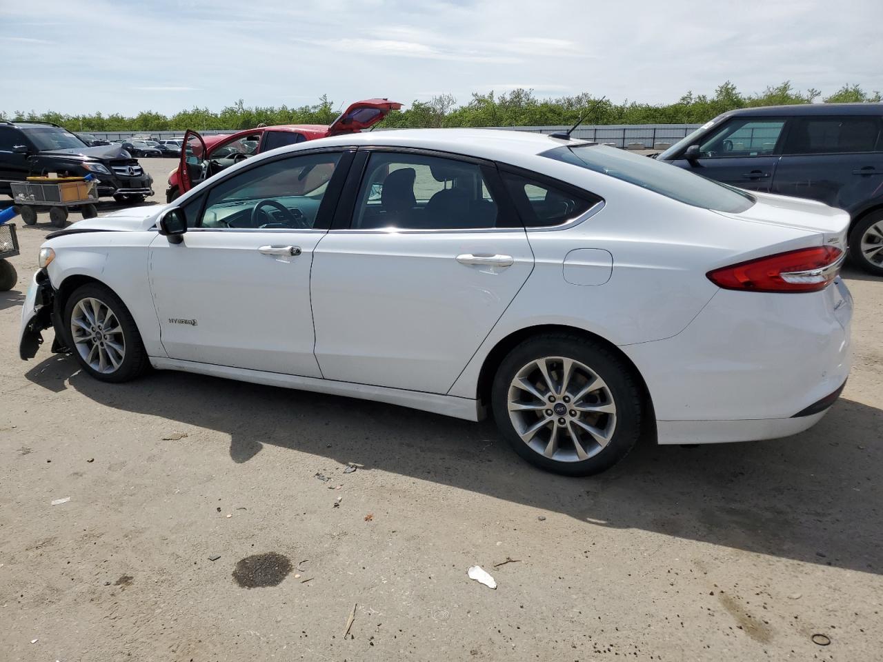 2017 FORD FUSION SE - Фото 2