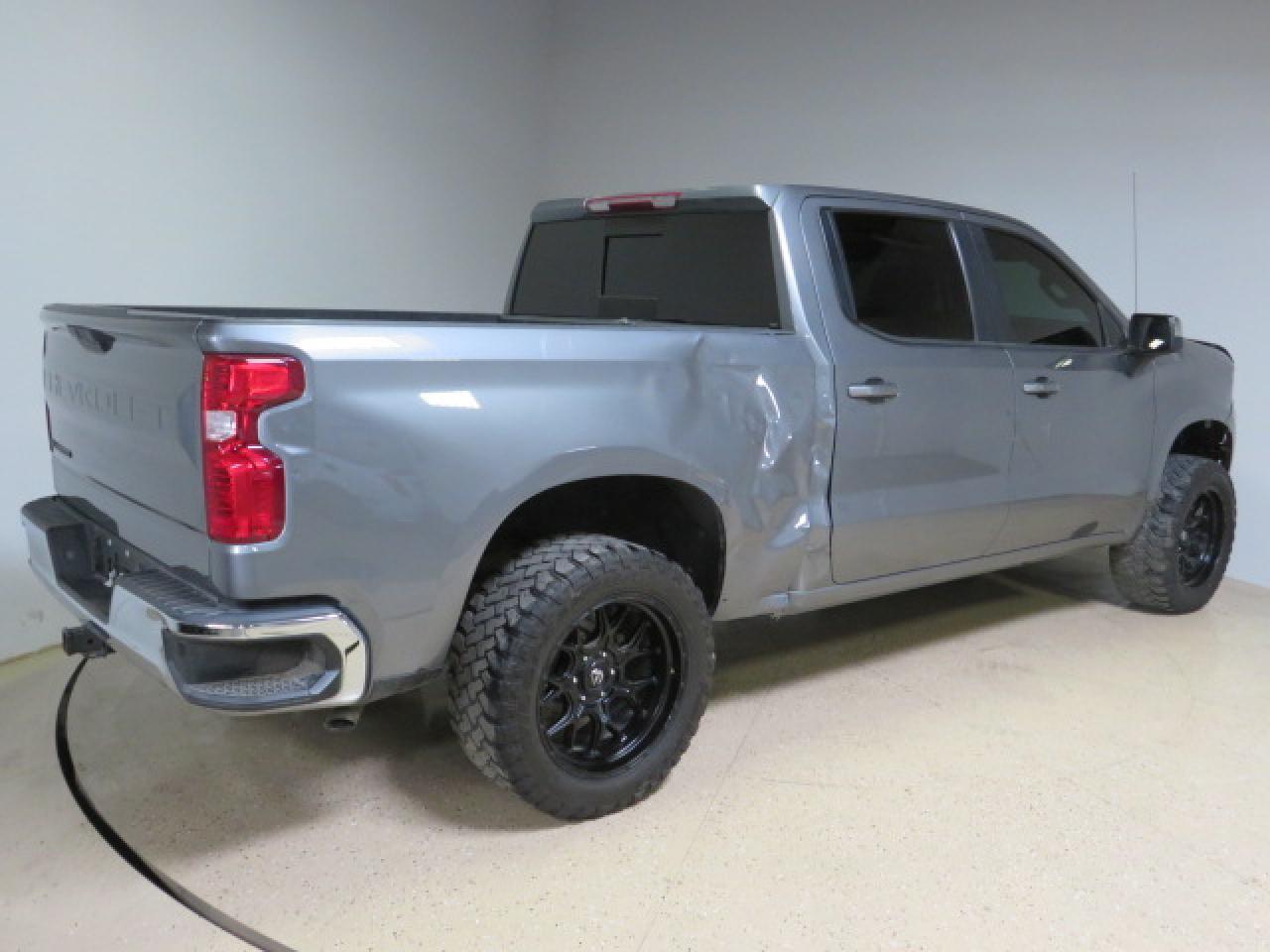 2020 CHEVROLET SILVERADO - Фото 3