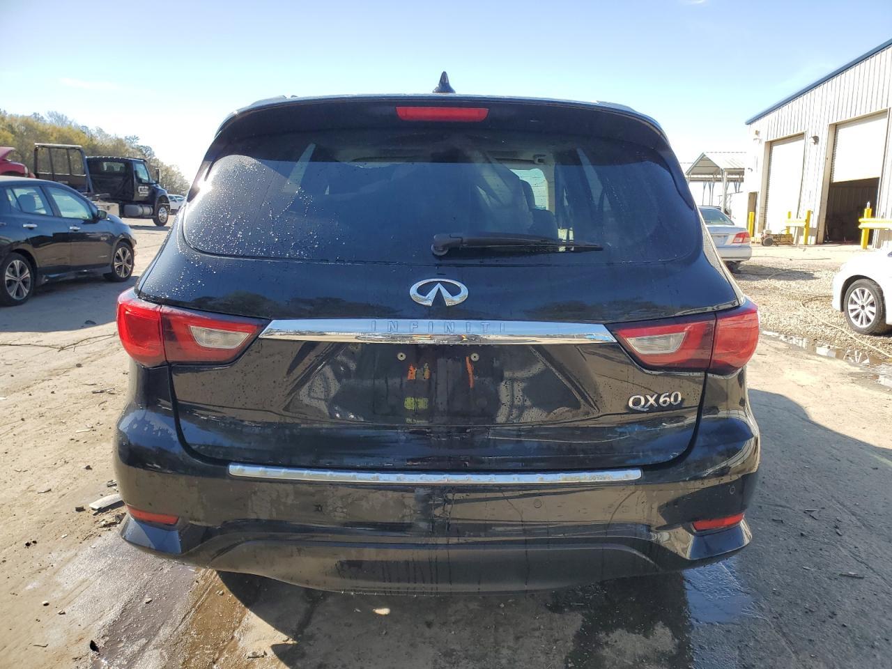 2017 INFINITI QX60 - Image 6