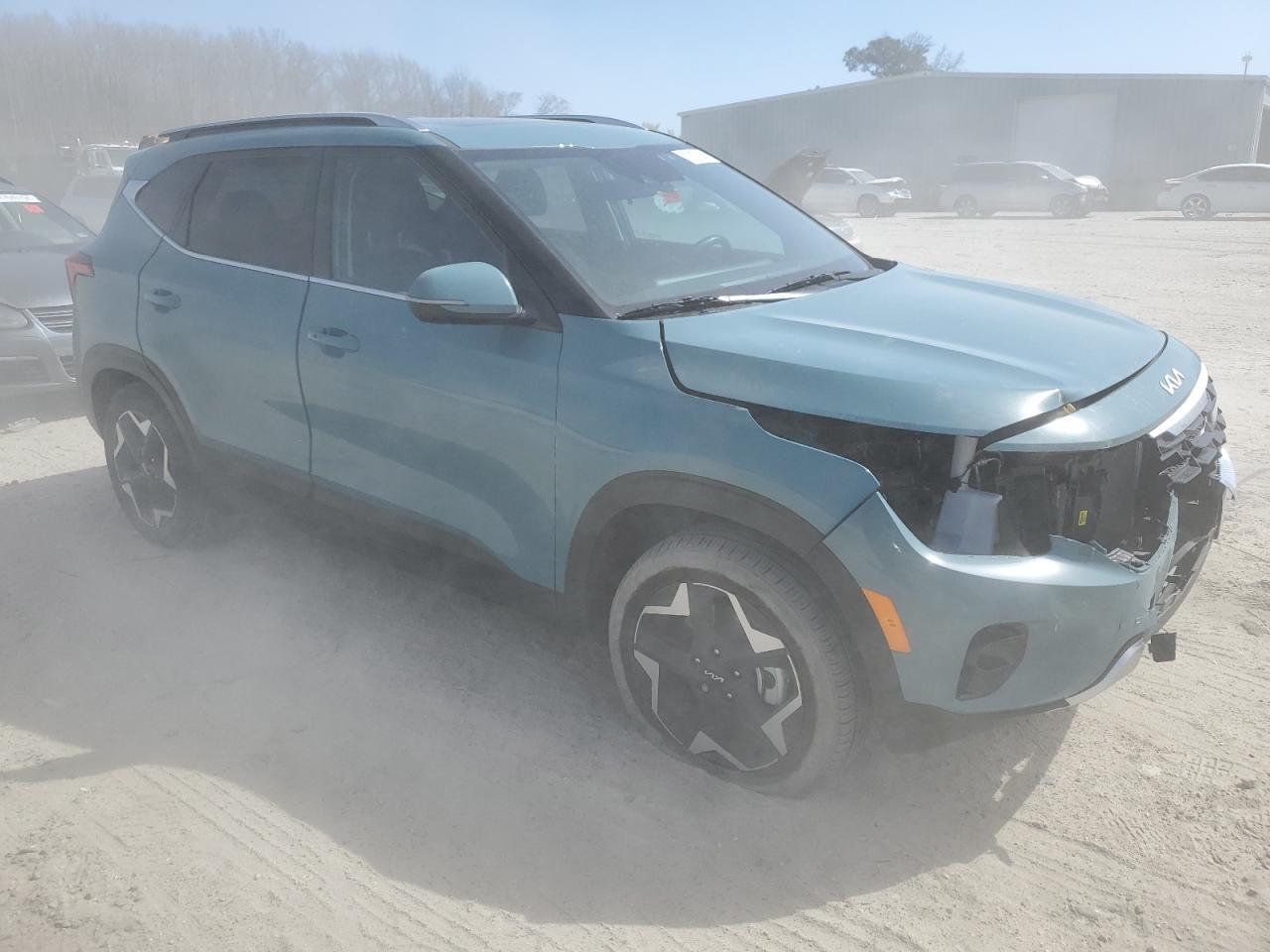 2024 KIA SELTOS EX - Image 4