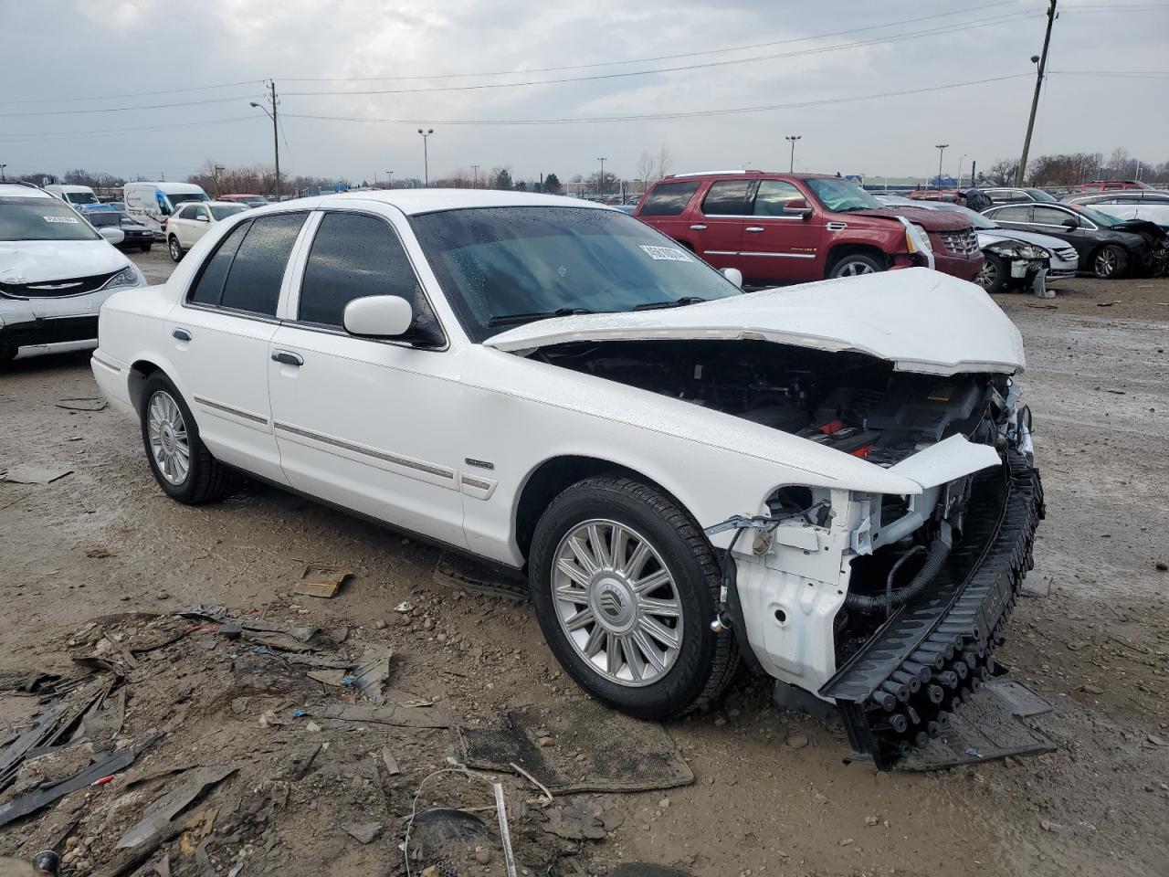 2010 MERCURY GRAND MARQ - Image 4