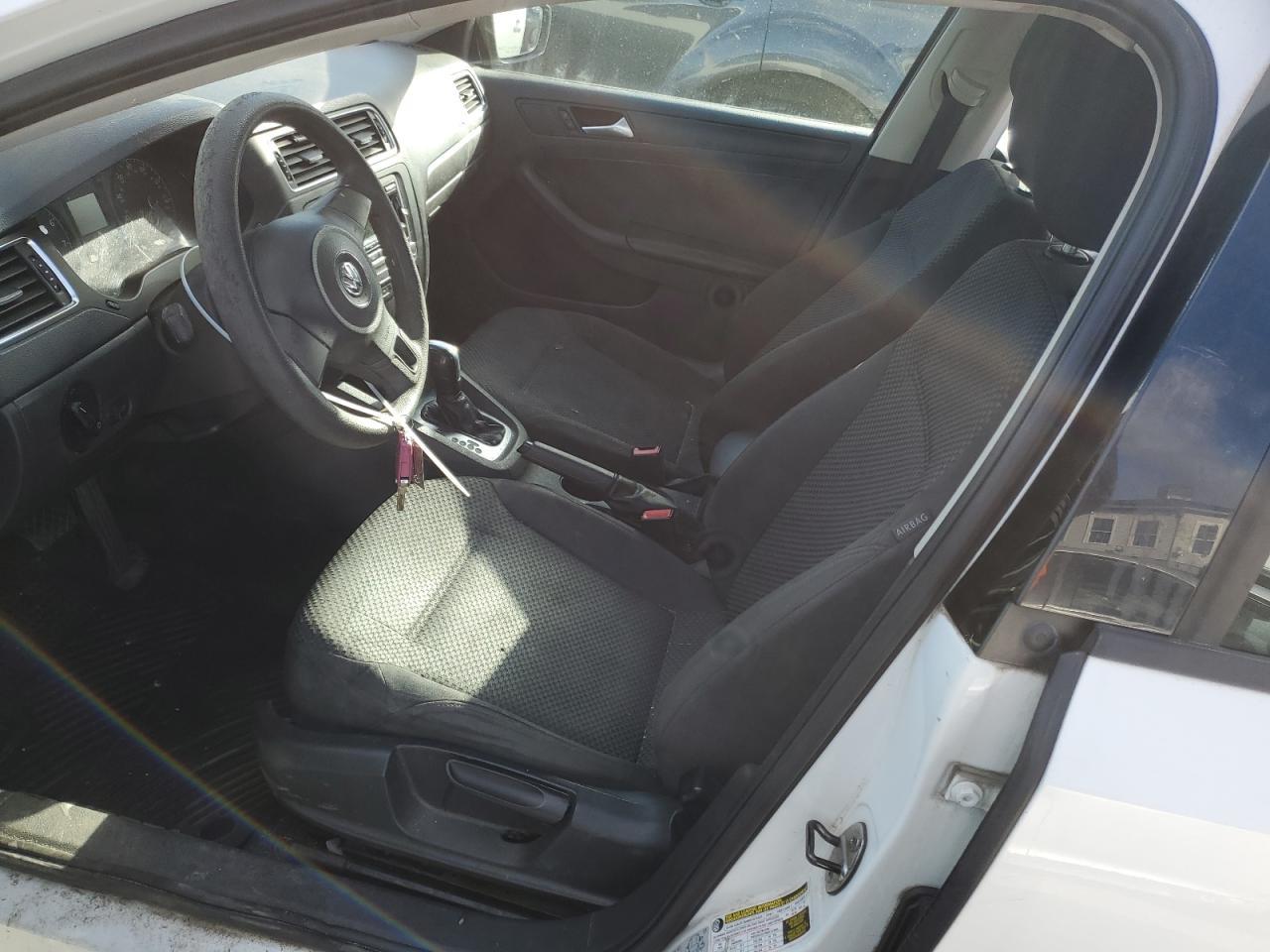 2013 VOLKSWAGEN JETTA BASE - Image 7