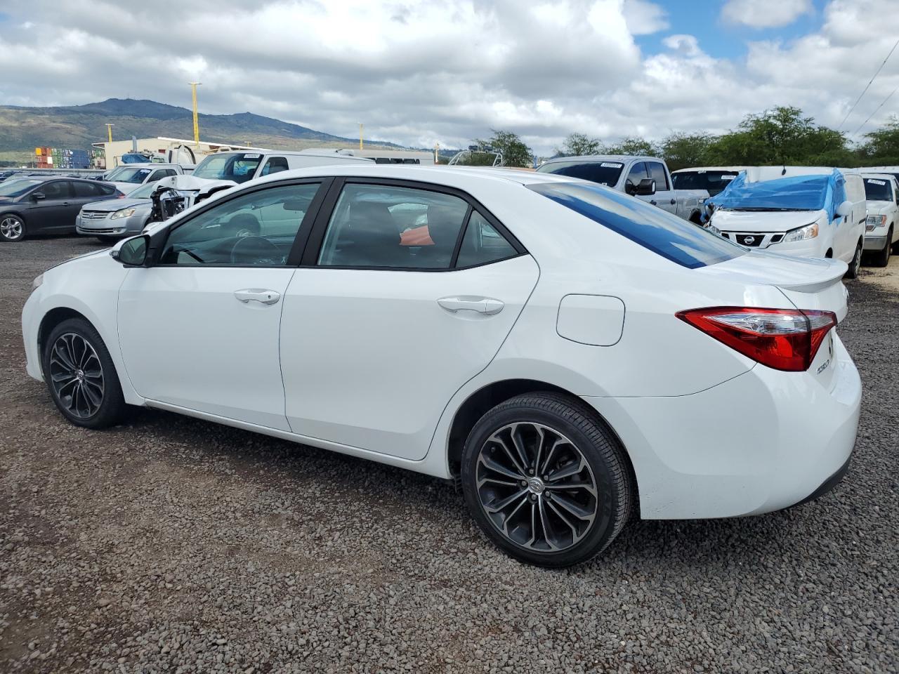 2015 TOYOTA COROLLA L - Image 2