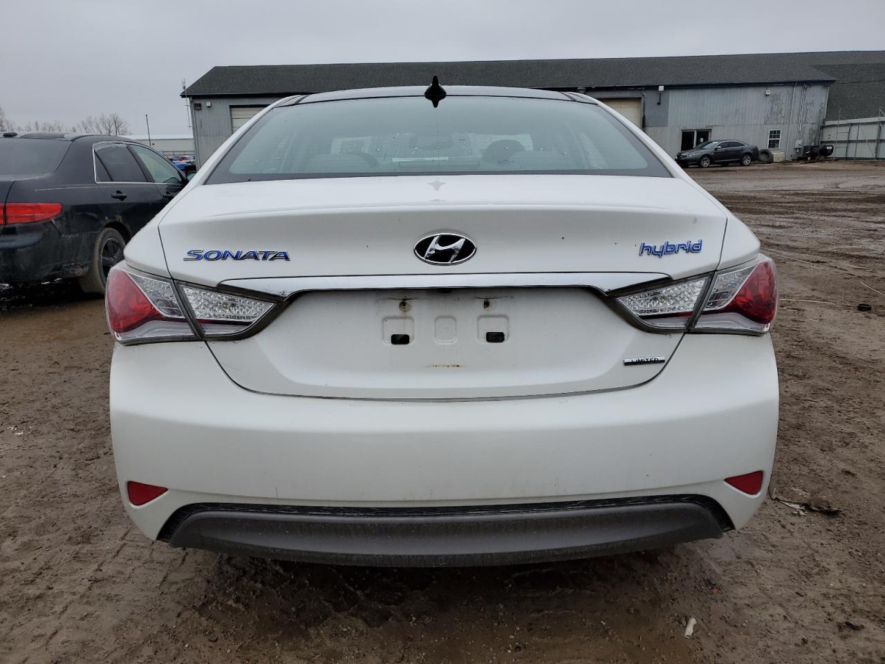 2013 HYUNDAI SONATA HYB - Image 6