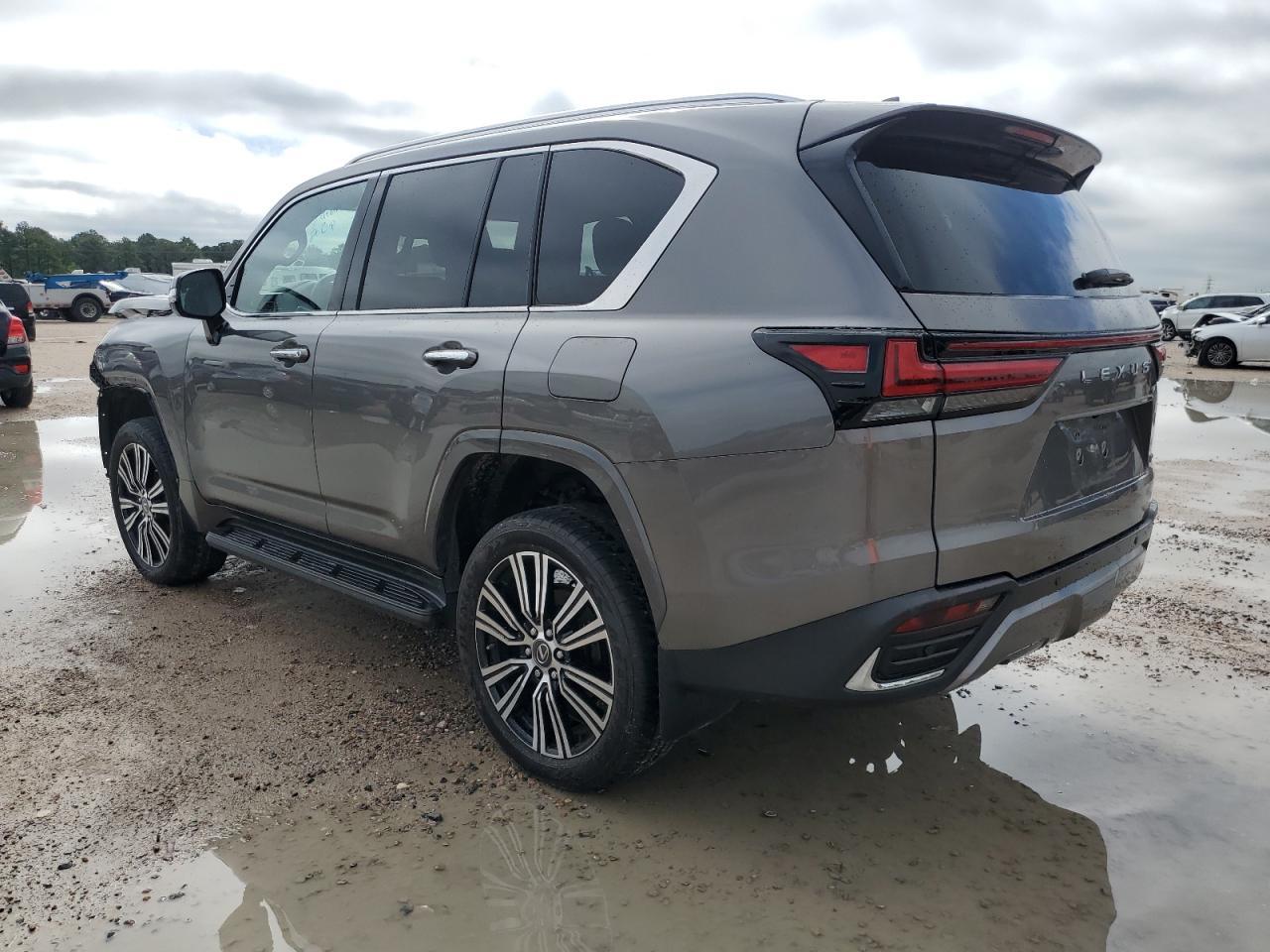 2023 LEXUS LX 600 BAS - Image 2