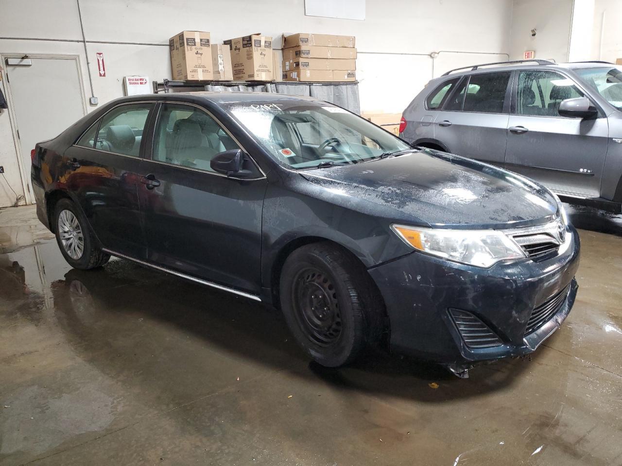 2014 TOYOTA CAMRY L - Фото 4