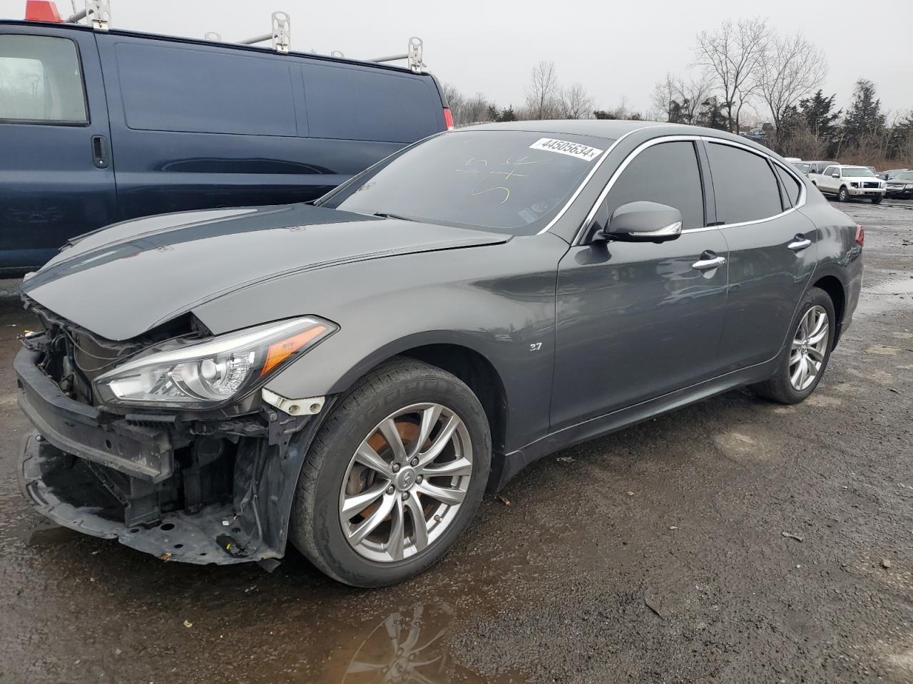 2015 INFINITI Q70 3.7