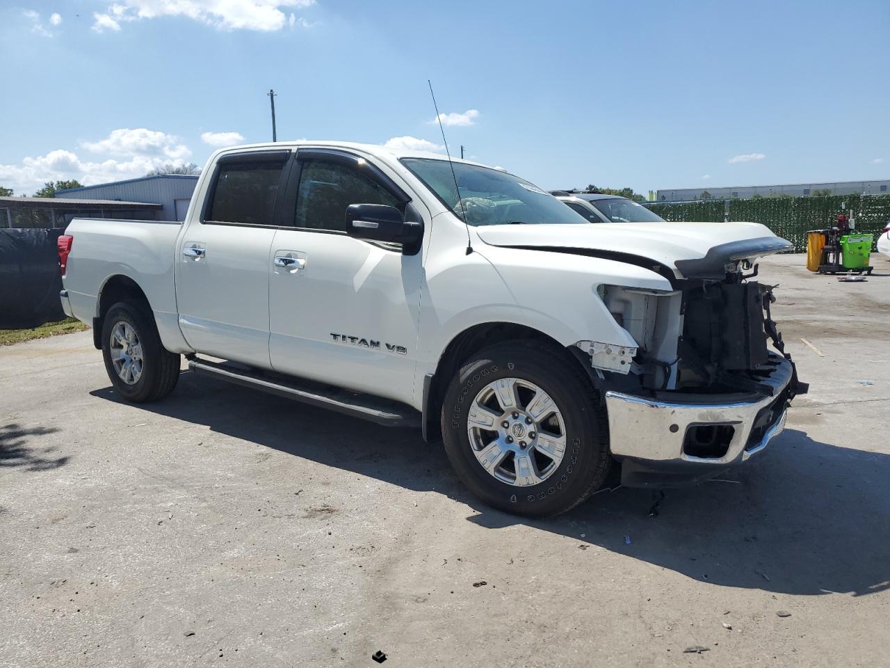 2018 NISSAN TITAN SV - Фото 4