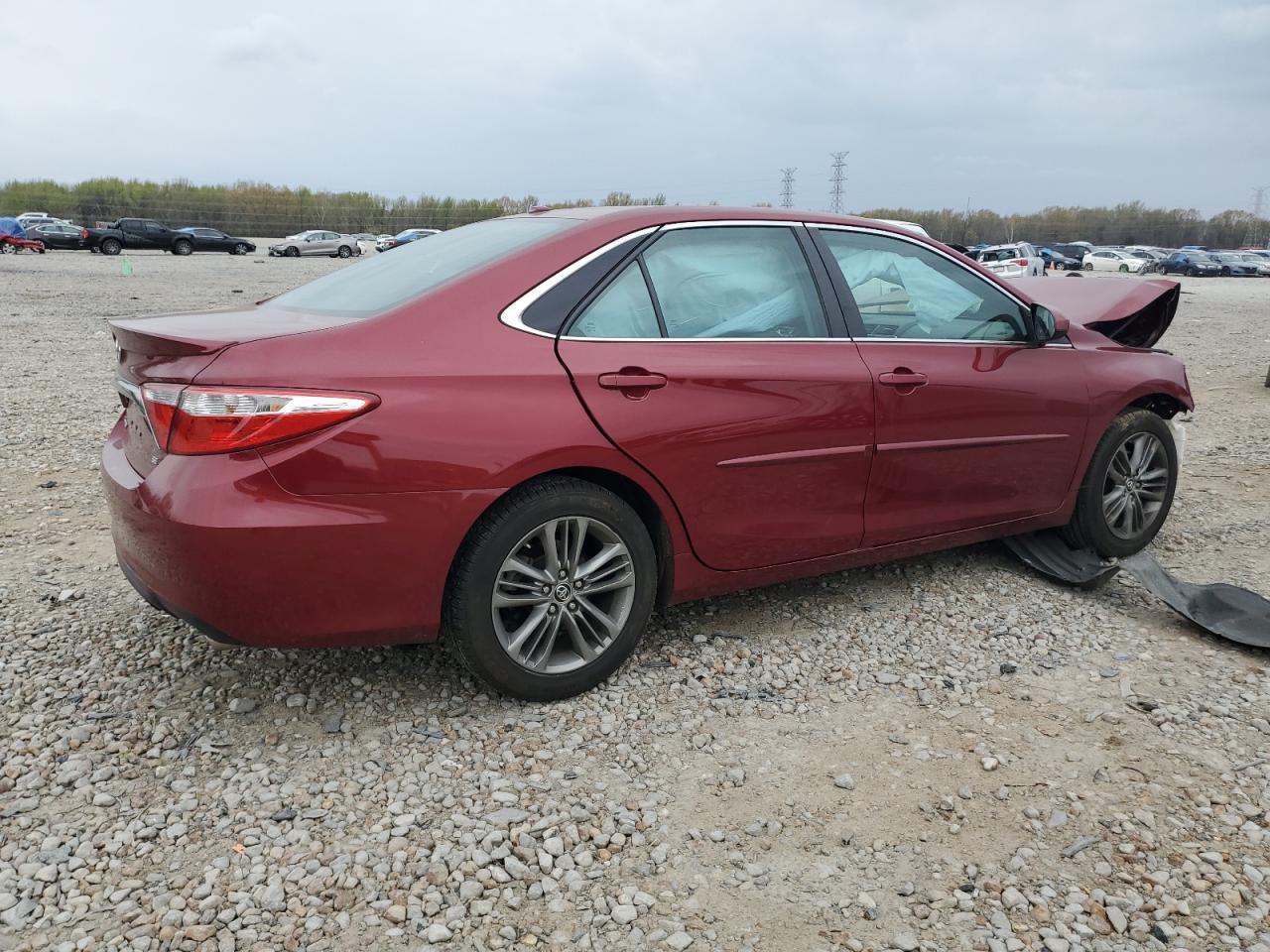 2015 TOYOTA CAMRY LE - Image 3