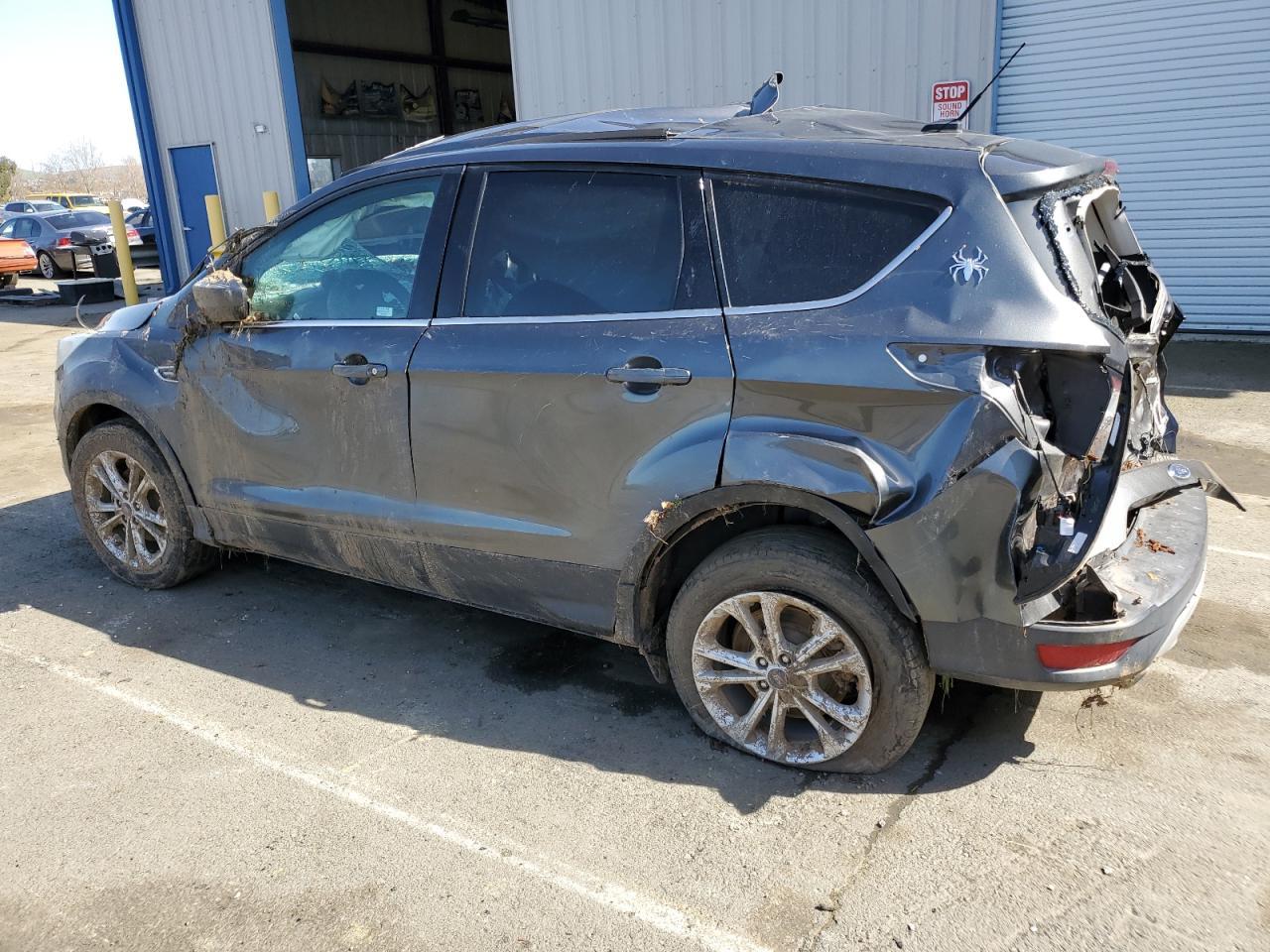 2017 FORD ESCAPE SE - Фото 2