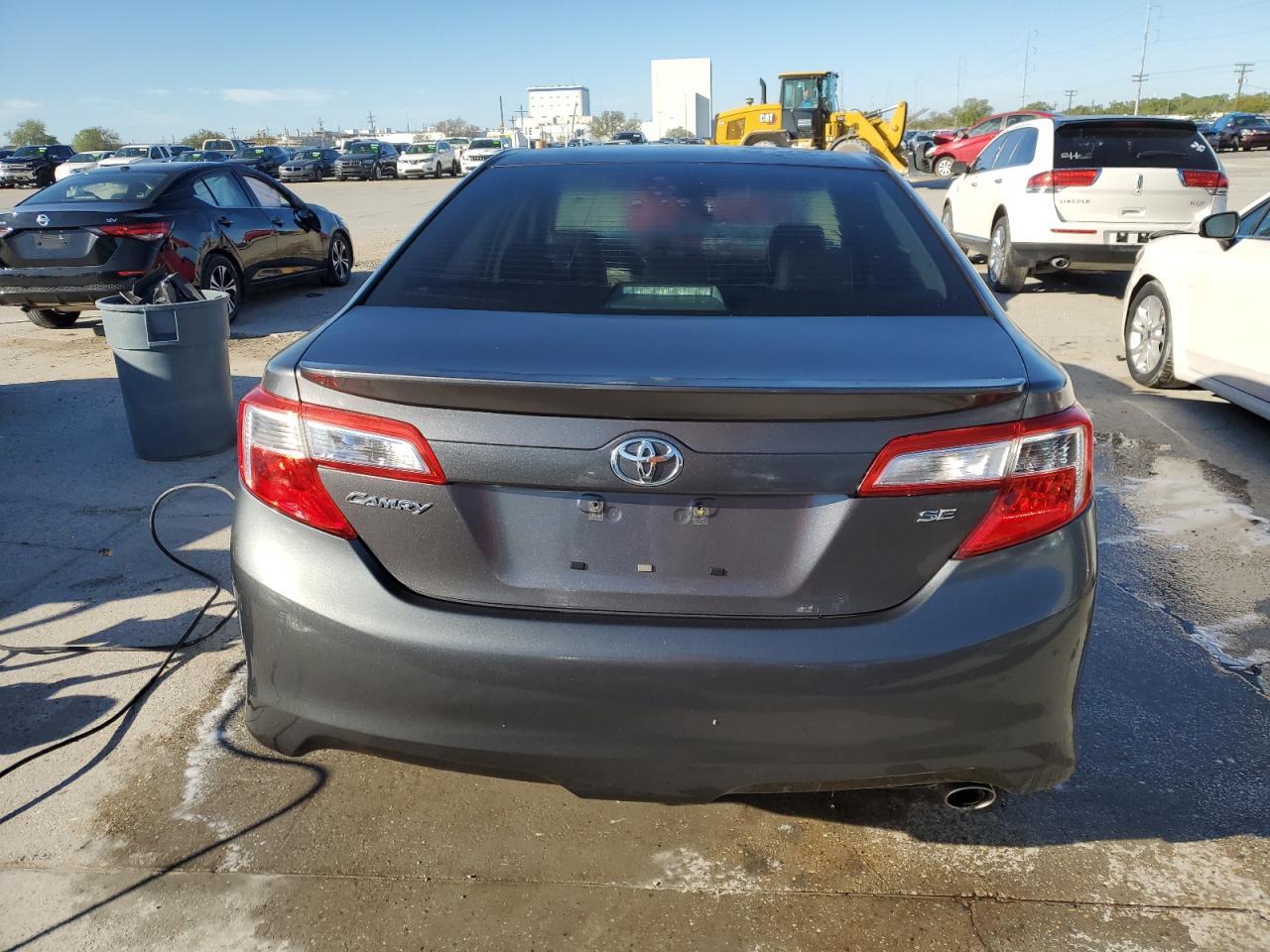 2014 TOYOTA CAMRY L - Image 6
