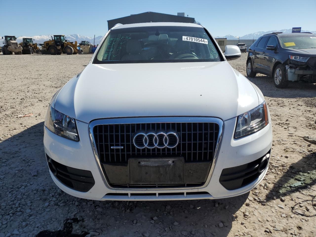 2011 AUDI Q5 PREMIUM - Image 5