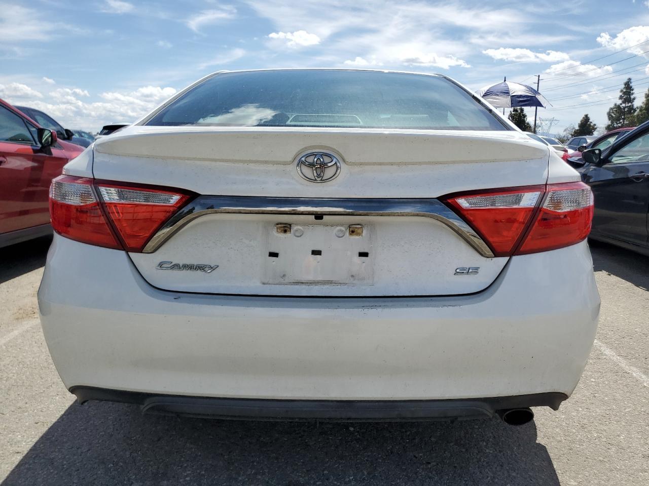 2015 TOYOTA CAMRY LE - Фото 6