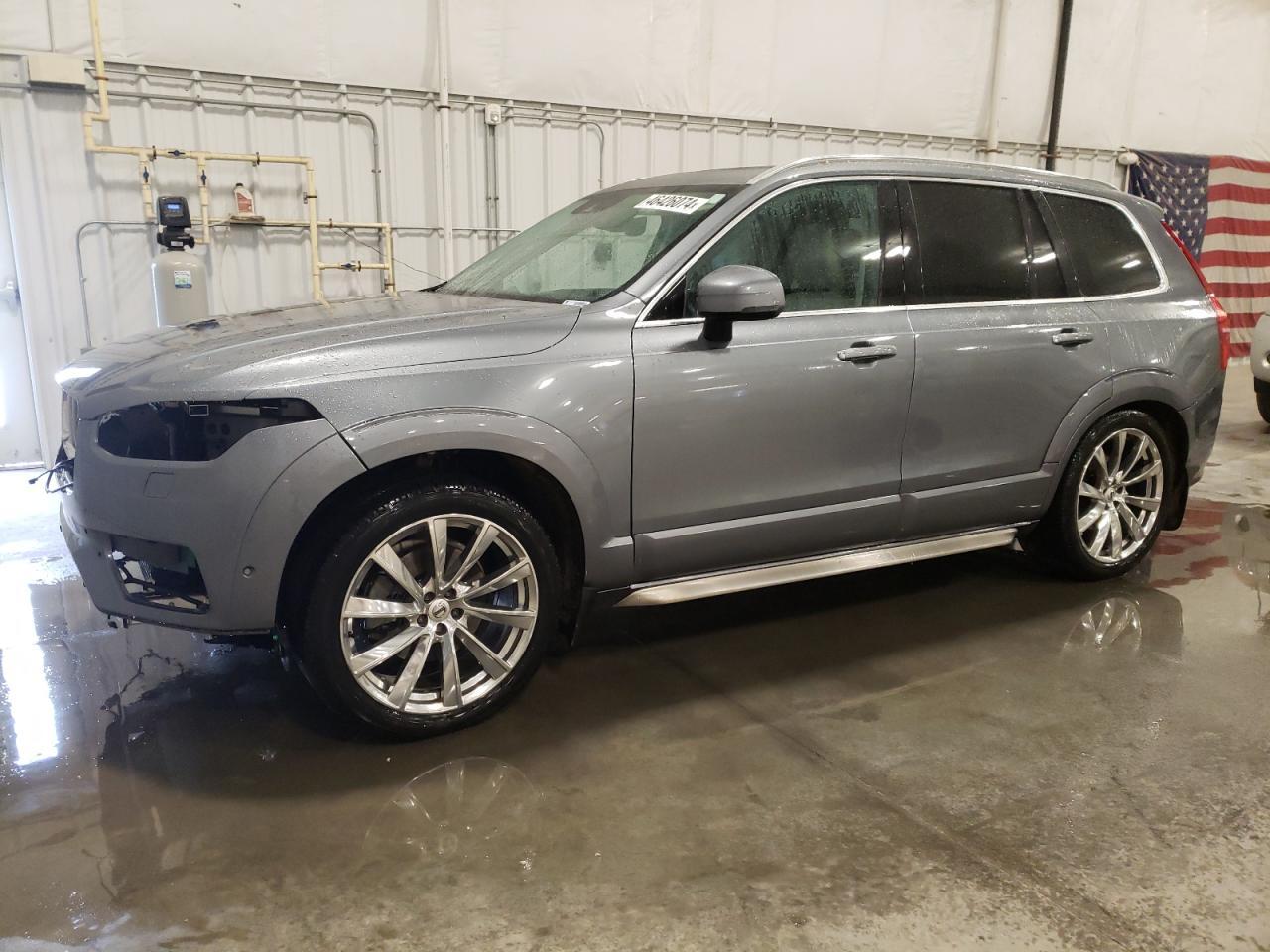 2016 VOLVO XC90 T6