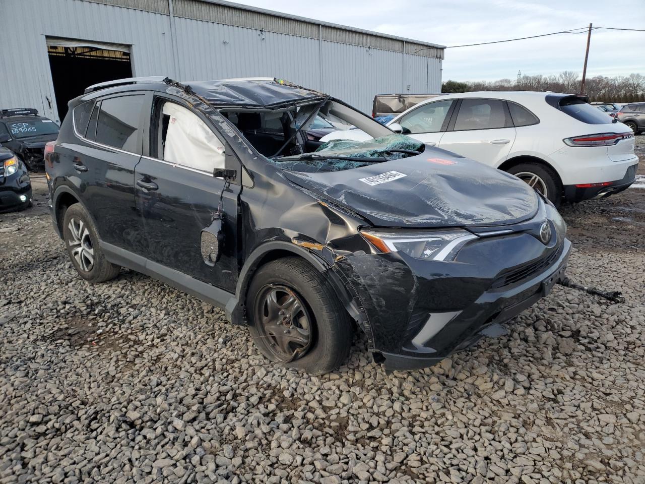 2018 TOYOTA RAV4 LE - Image 4
