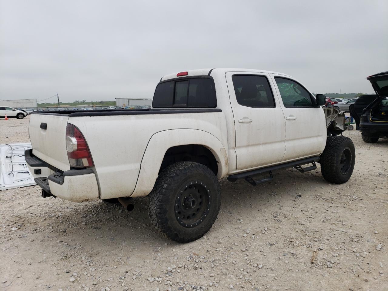 2013 TOYOTA TACOMA DOU - Image 3