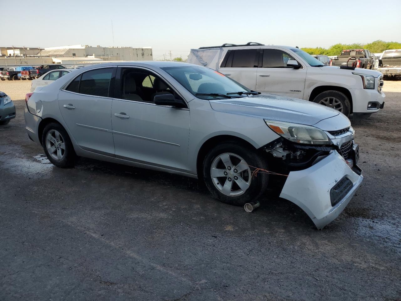 2015 CHEVROLET MALIBU LS - Фото 4