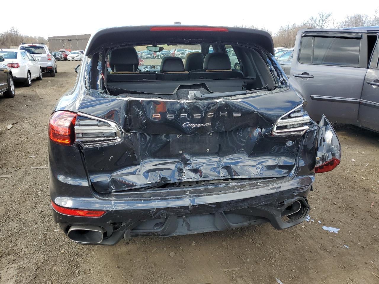 2018 PORSCHE CAYENNE - Image 6