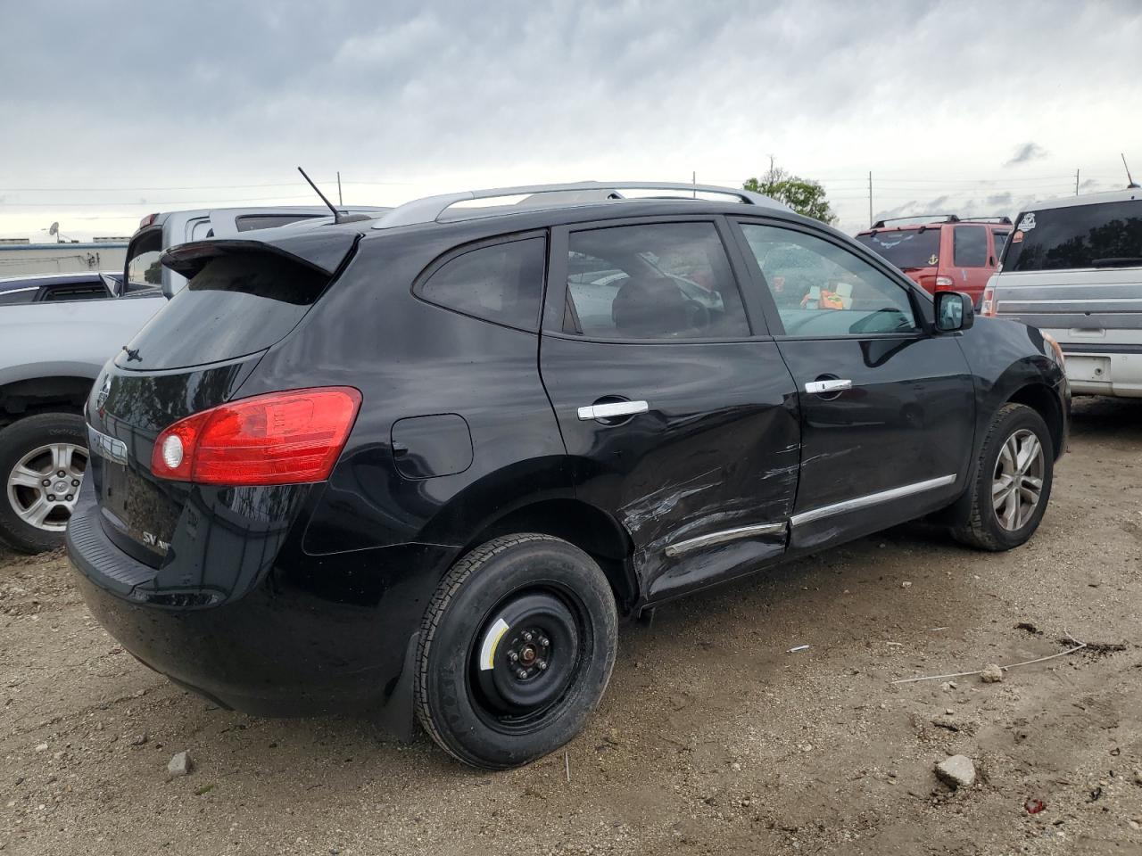 2013 NISSAN ROGUE S - Фото 3