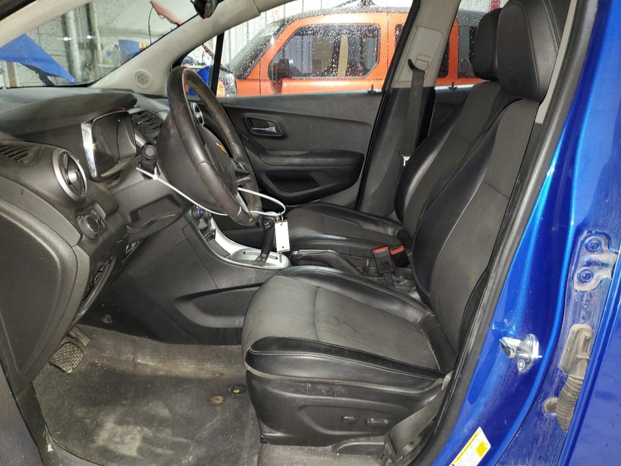 2015 CHEVROLET TRAX 1LT - Image 7
