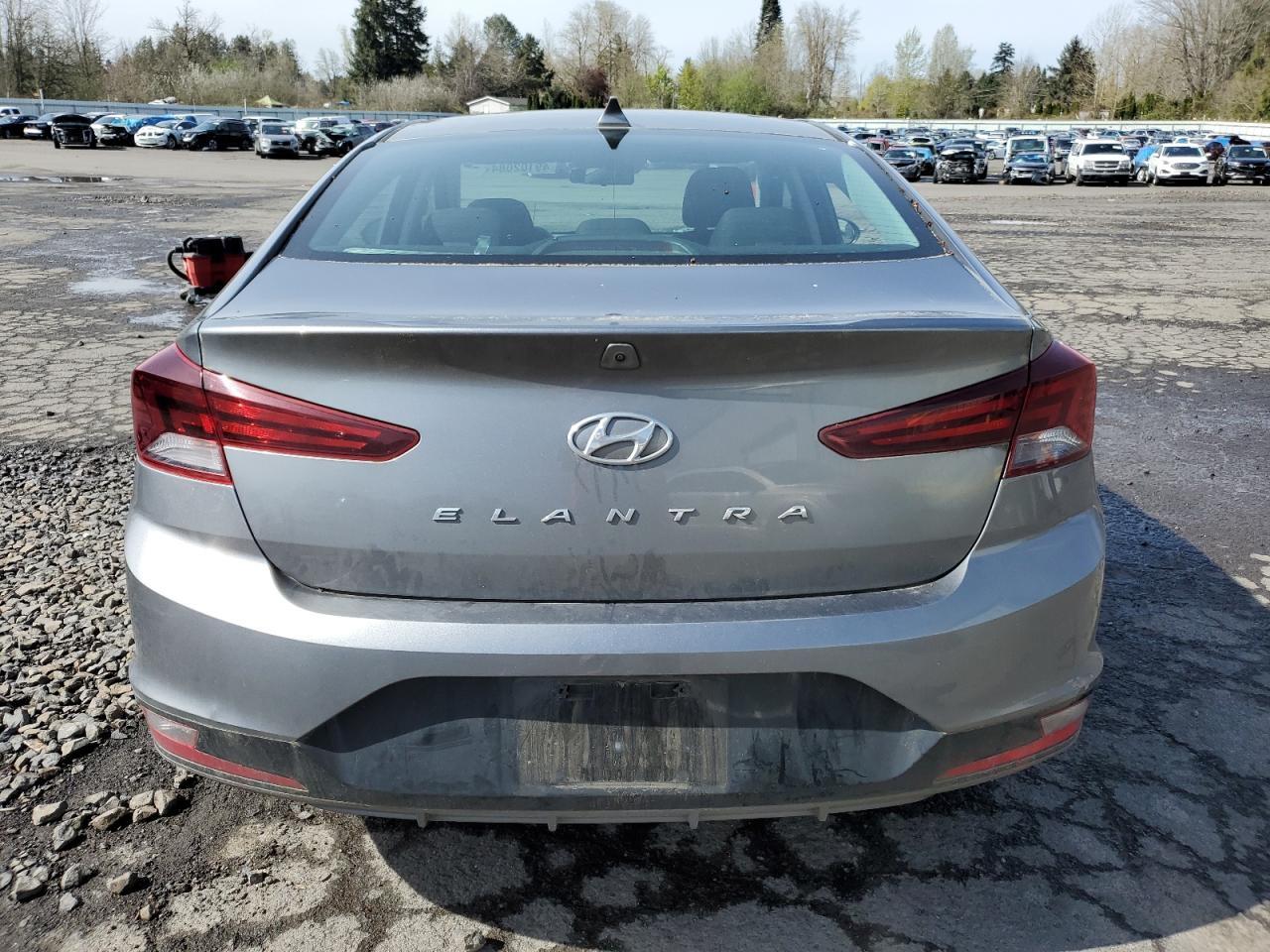 2019 HYUNDAI ELANTRA SE - Фото 6