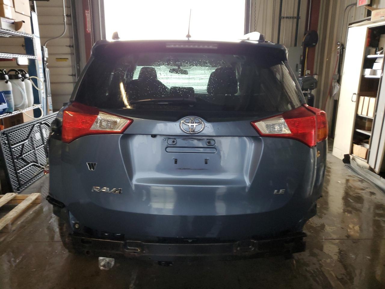 2014 TOYOTA RAV4 LE - Фото 6