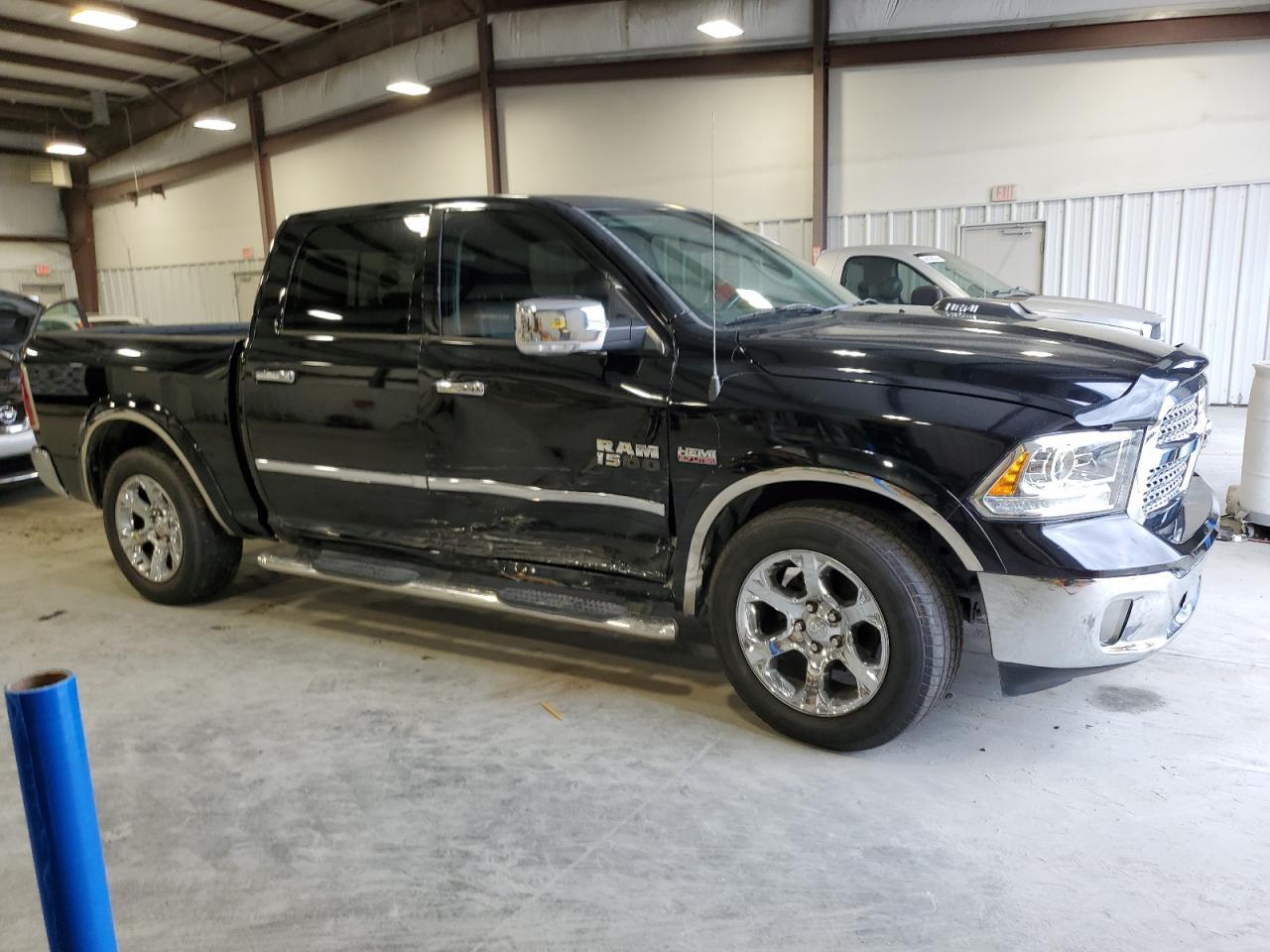 2014 RAM 1500 LARAM - Image 4