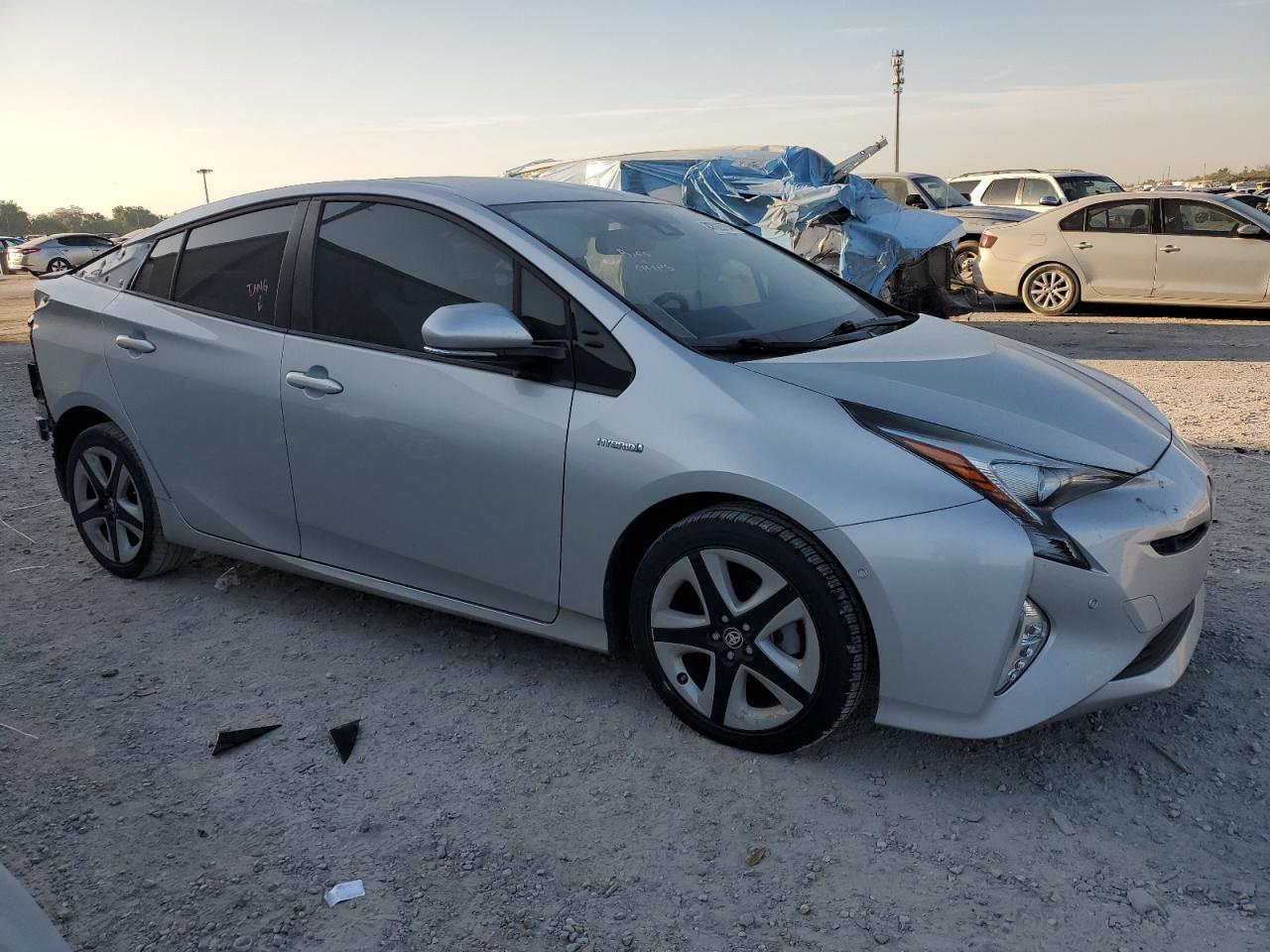 2016 TOYOTA PRIUS - Фото 4
