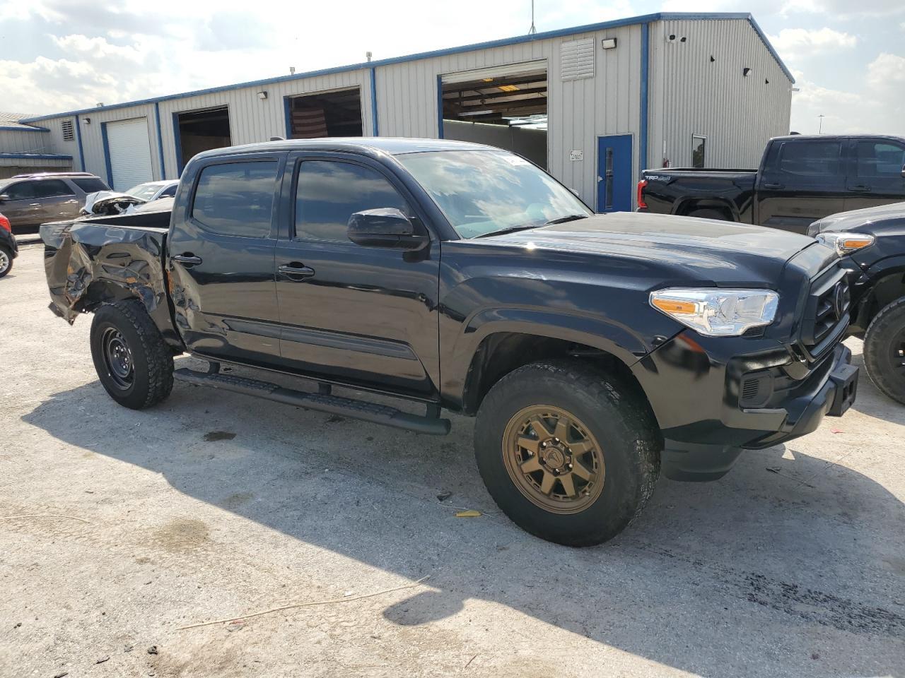 2023 TOYOTA TACOMA DOU - Фото 4