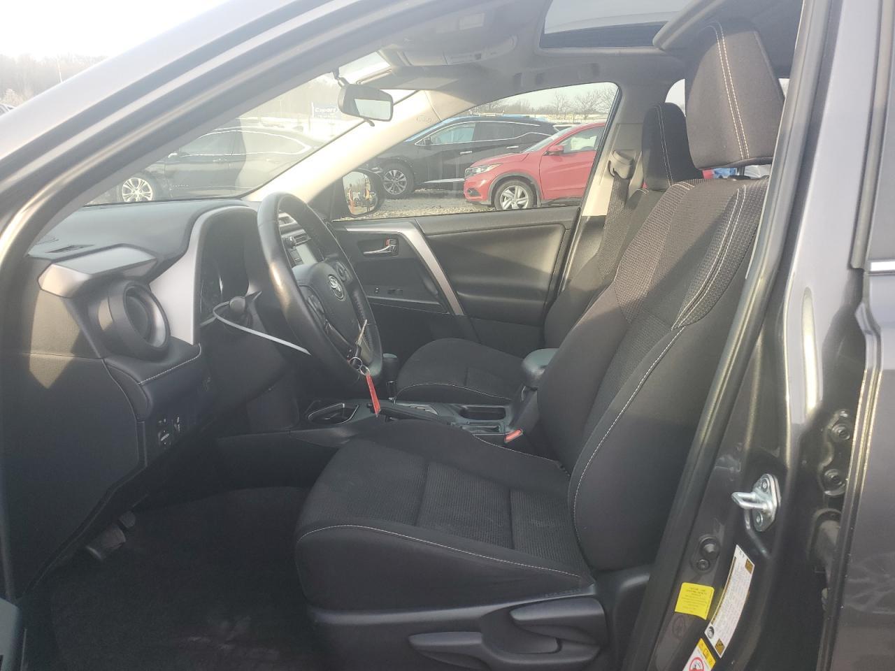 2016 TOYOTA RAV4 XLE - Image 7