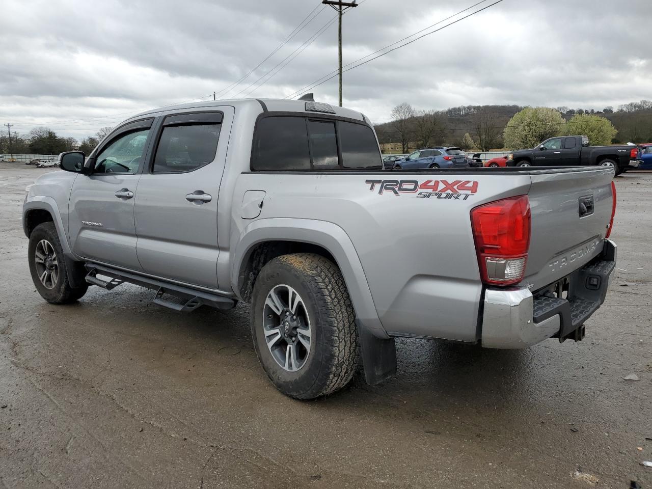 2016 TOYOTA TACOMA DOU - Фото 2