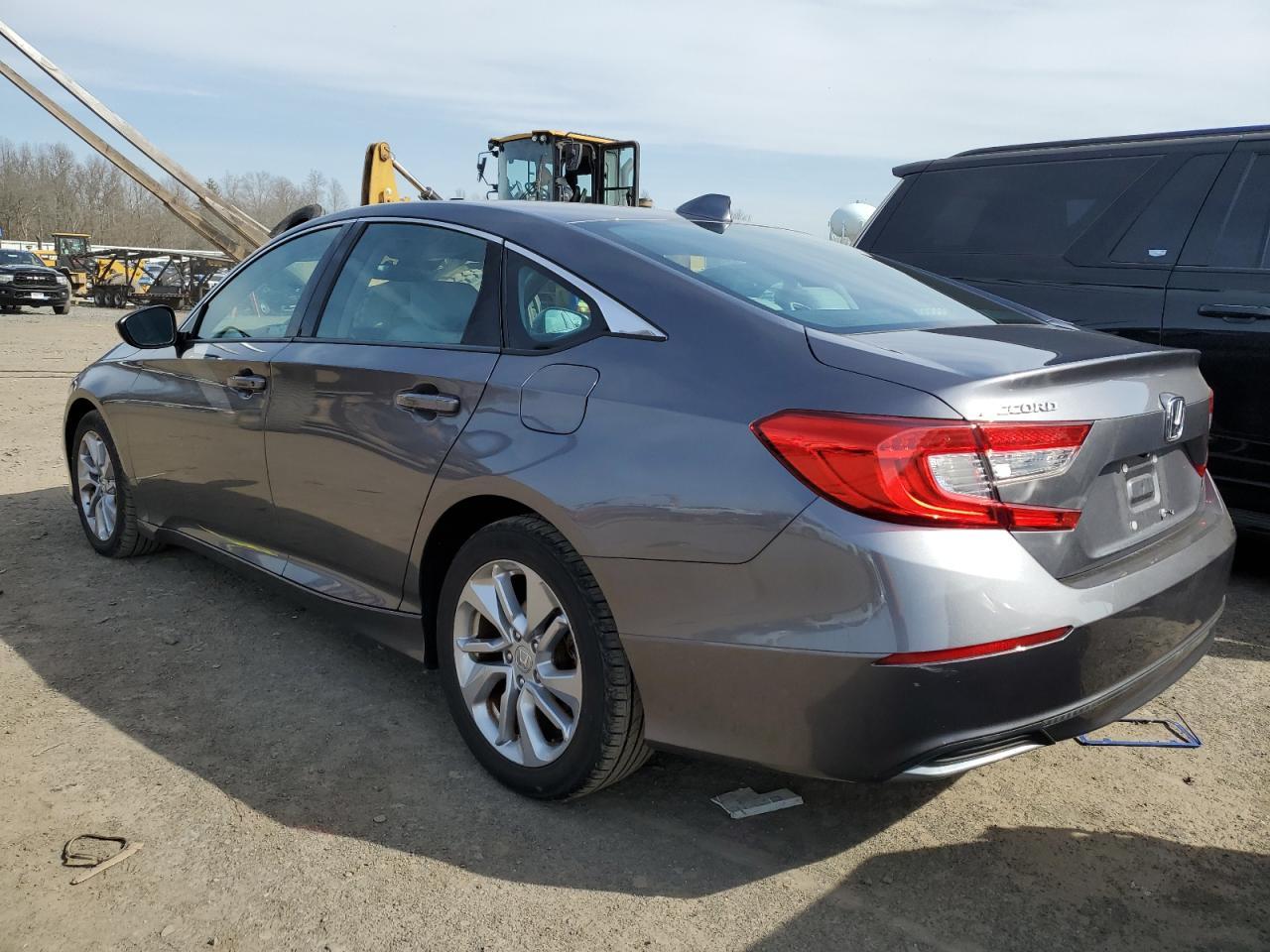 2018 HONDA ACCORD LX - Image 2