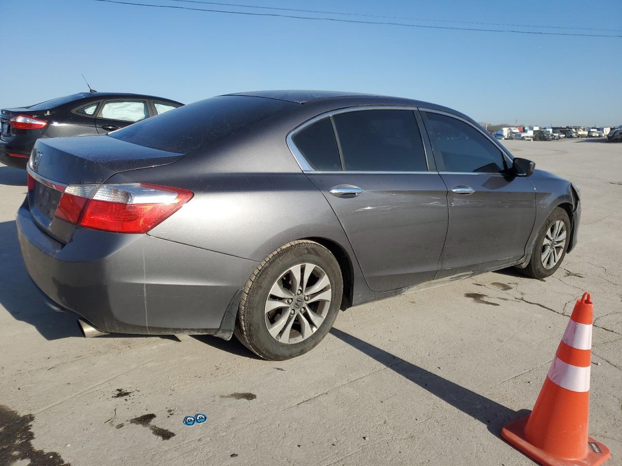 2014 HONDA ACCORD LX - Image 3