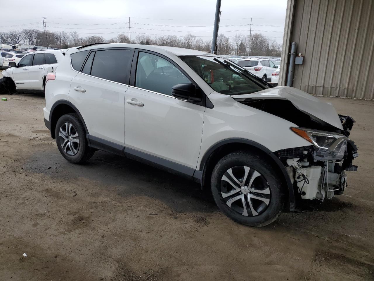 2018 TOYOTA RAV4 LE - Image 4