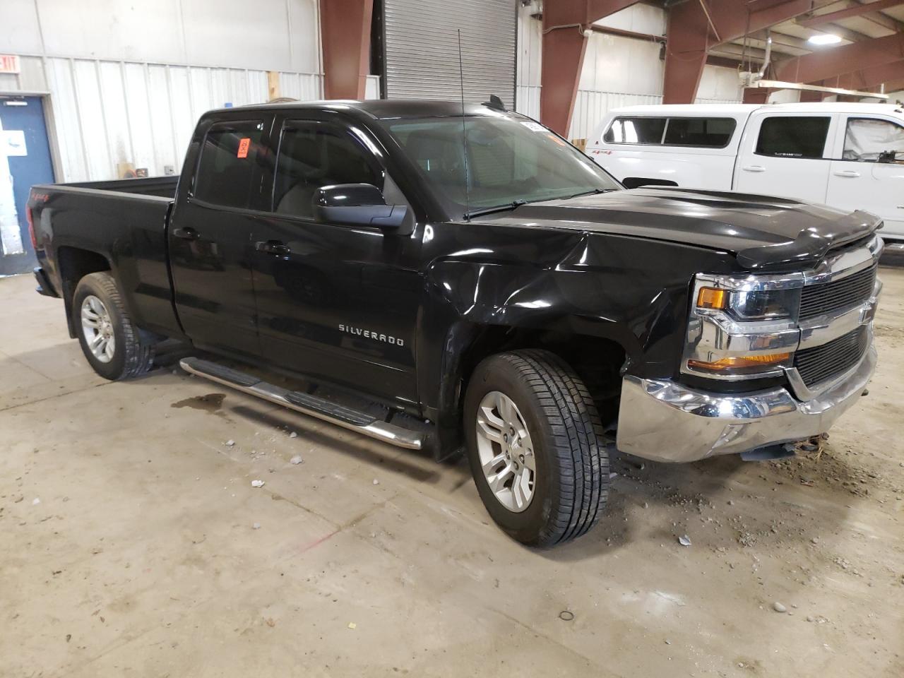 2018 CHEVROLET SILVERADO - Фото 4