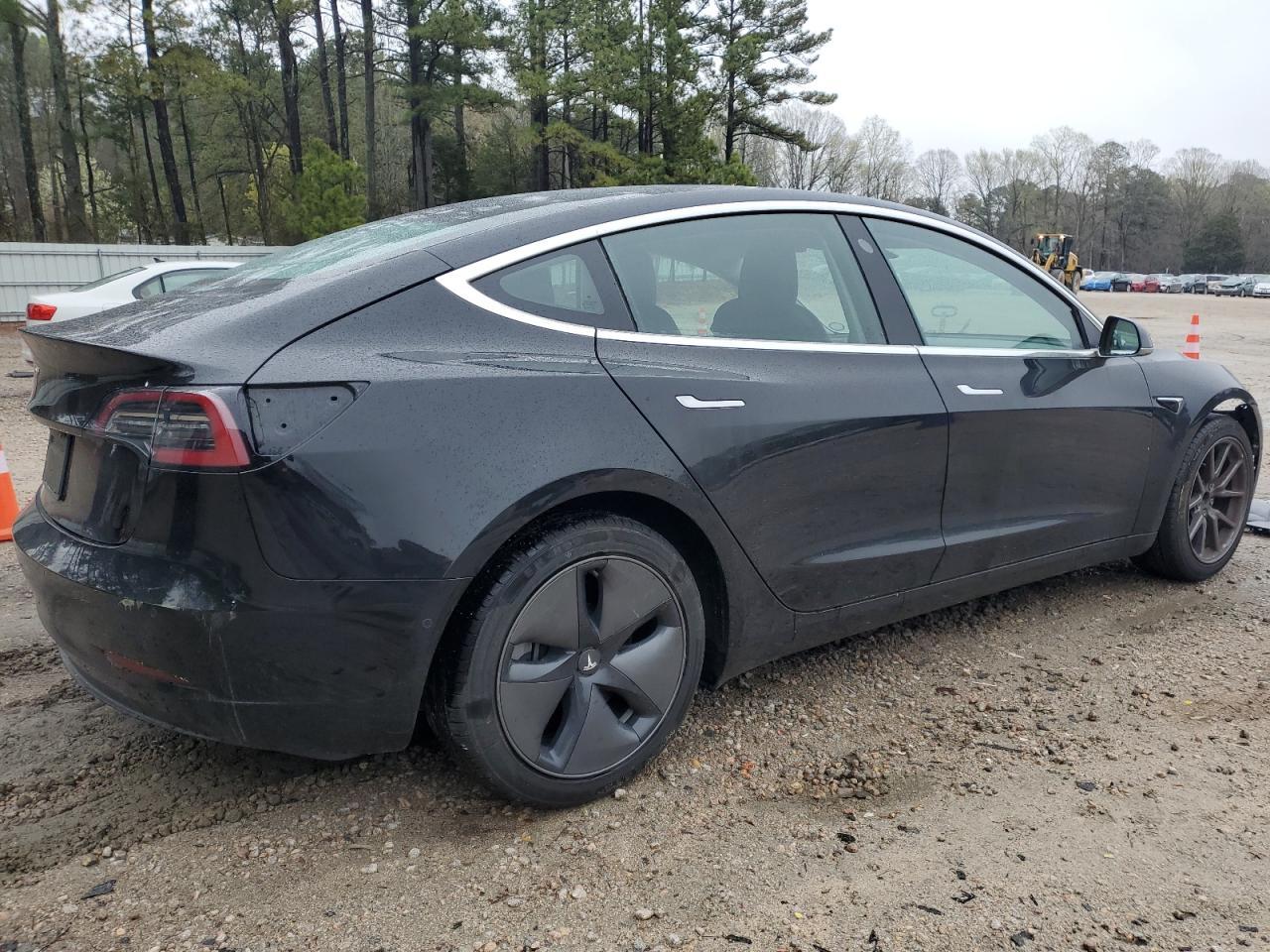 2019 TESLA MODEL 3 - Image 3