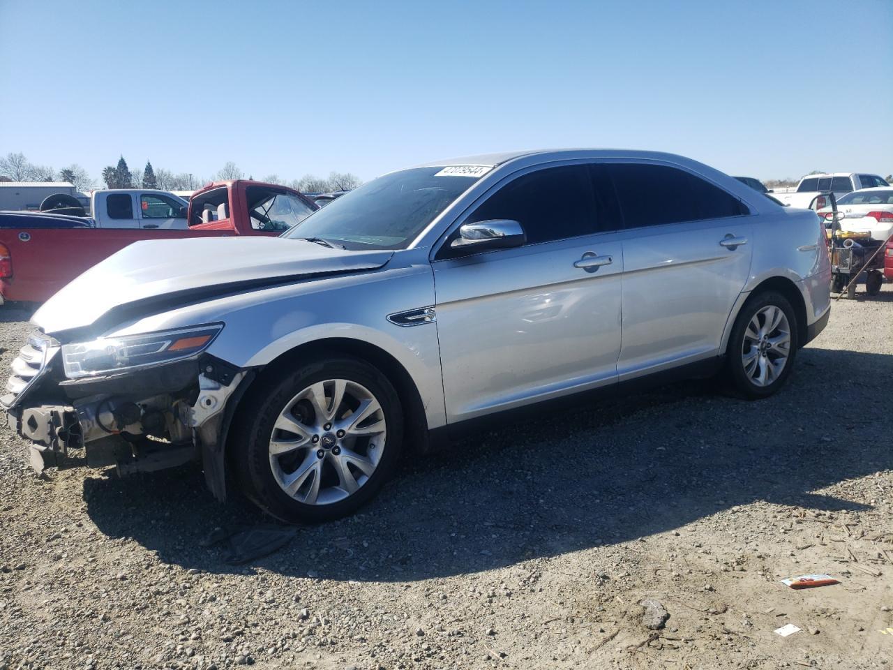 2018 FORD TAURUS LIM car image