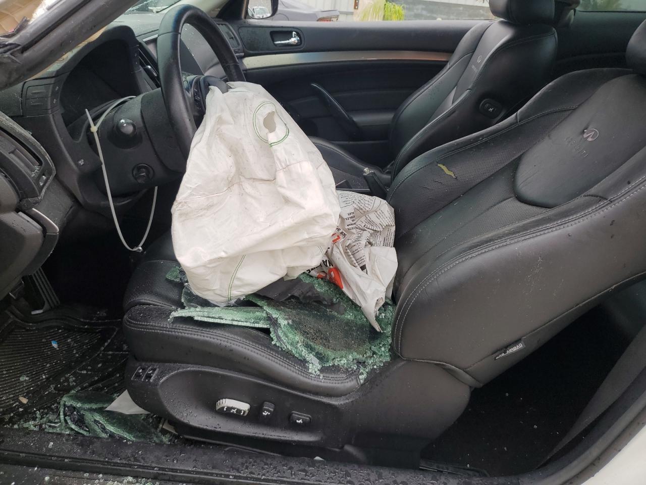 2011 INFINITI G37 BASE - Image 7