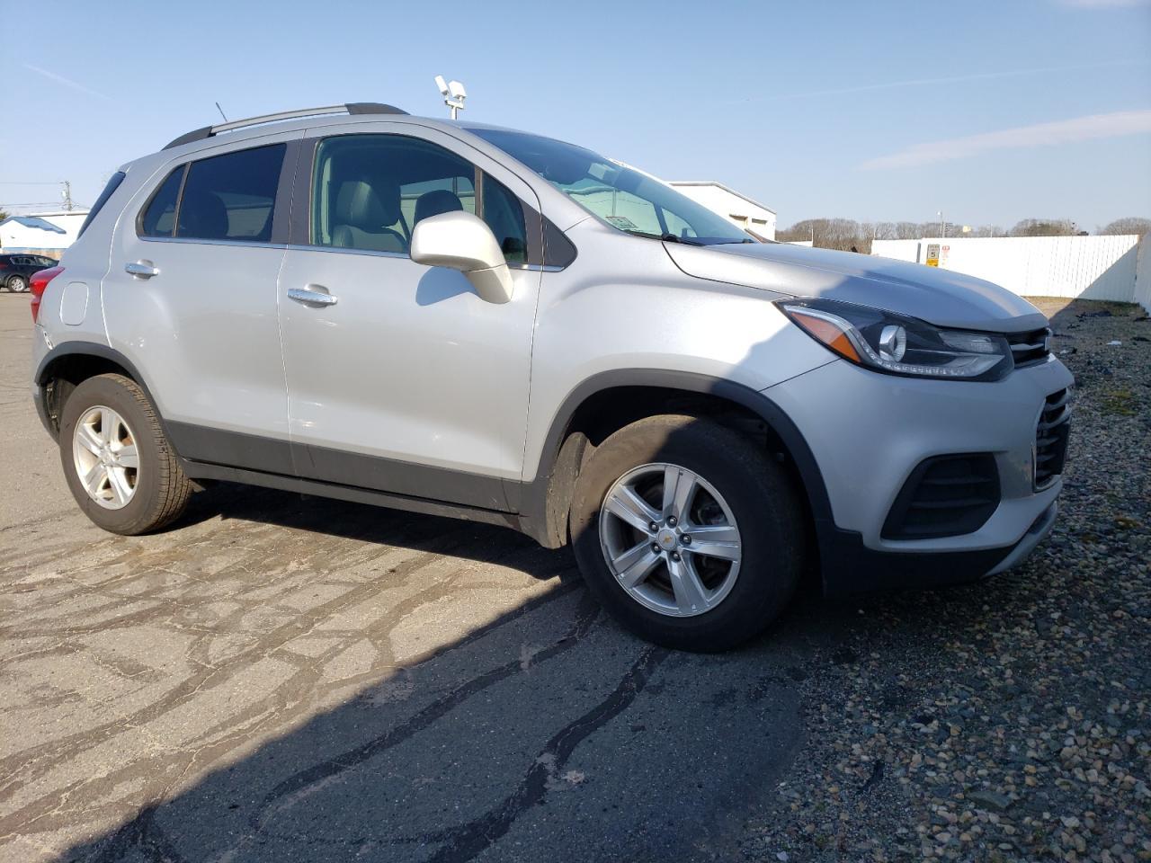 2018 CHEVROLET TRAX 1LT - Фото 4
