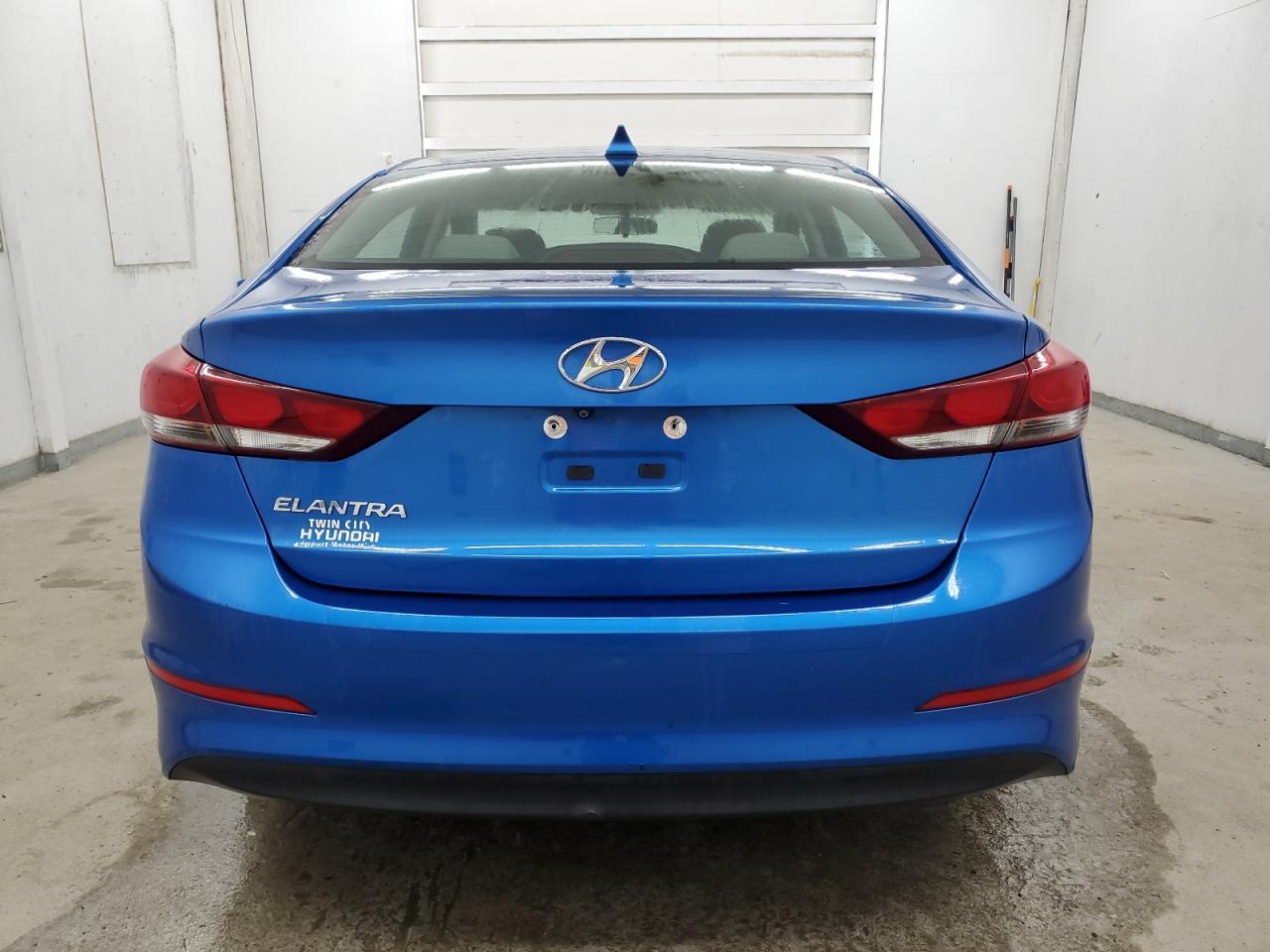 2017 HYUNDAI ELANTRA SE - Image 6