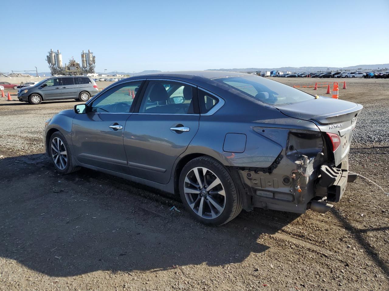 2017 NISSAN ALTIMA 2.5 - Фото 2
