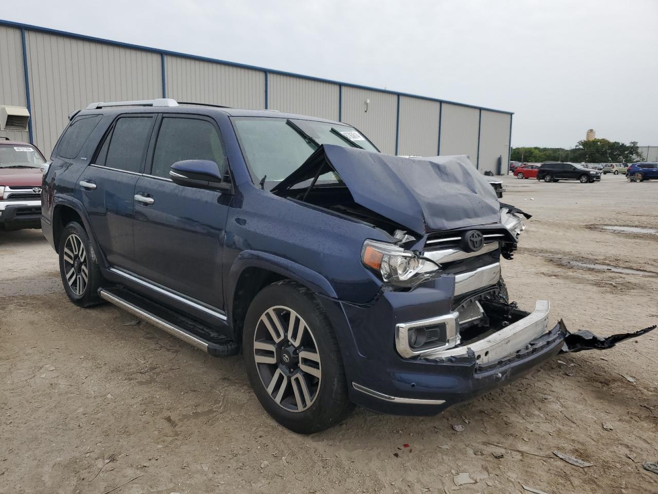 2020 TOYOTA 4RUNNER SR - Image 4