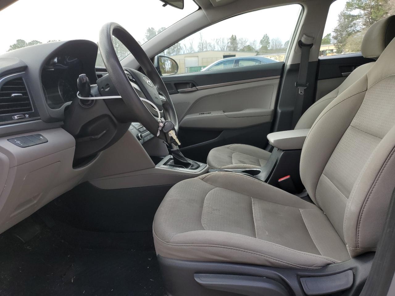 2017 HYUNDAI ELANTRA SE - Фото 7