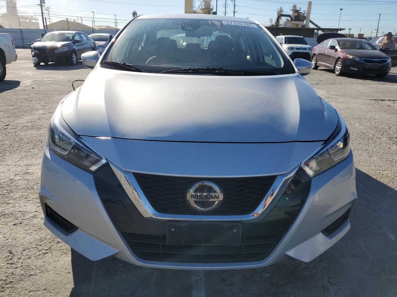 2021 NISSAN VERSA SV - Фото 5