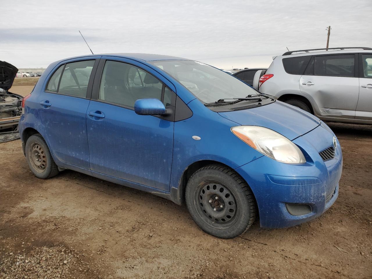 2011 TOYOTA YARIS - Фото 4