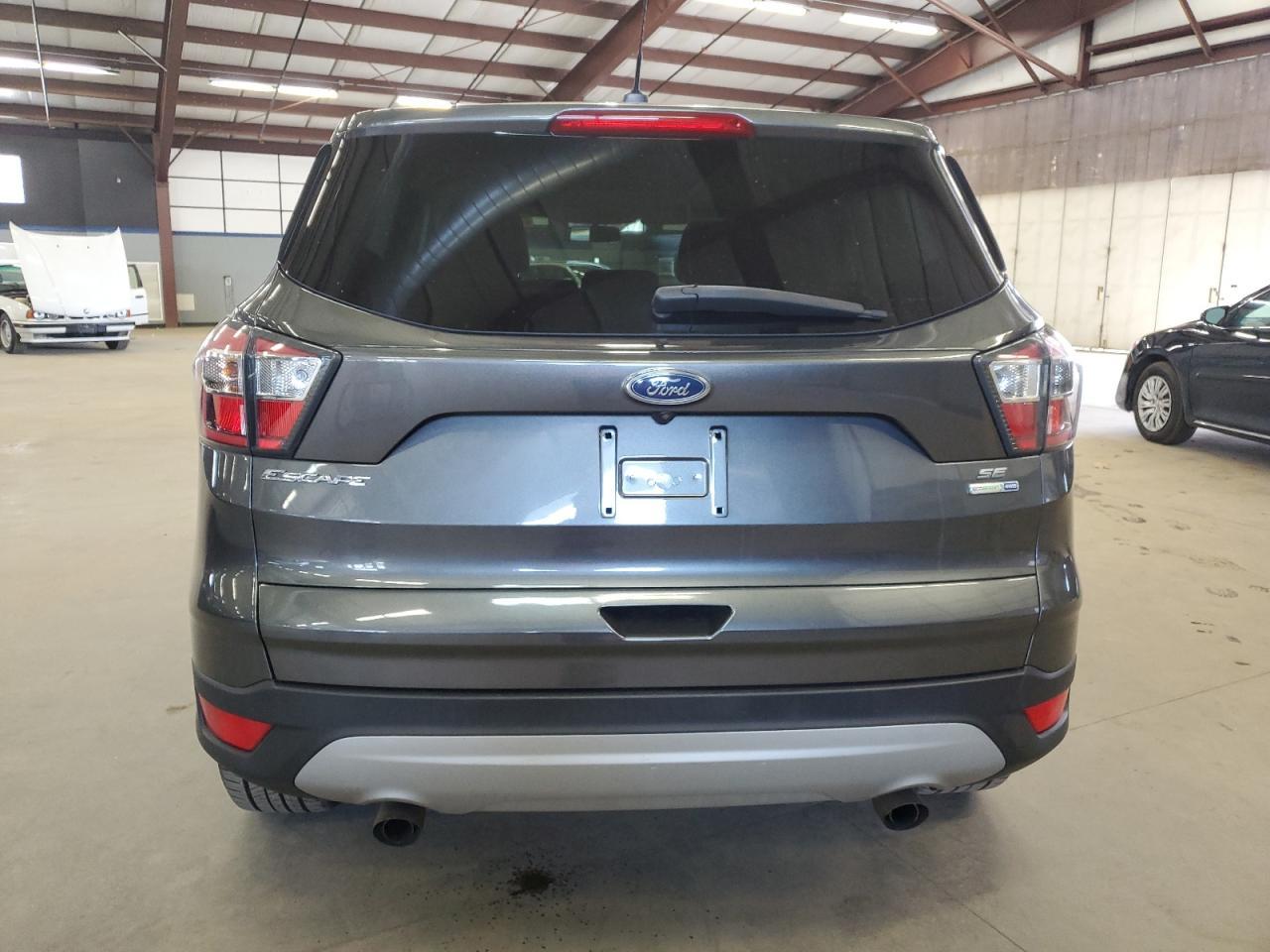 2017 FORD ESCAPE SE - Image 6