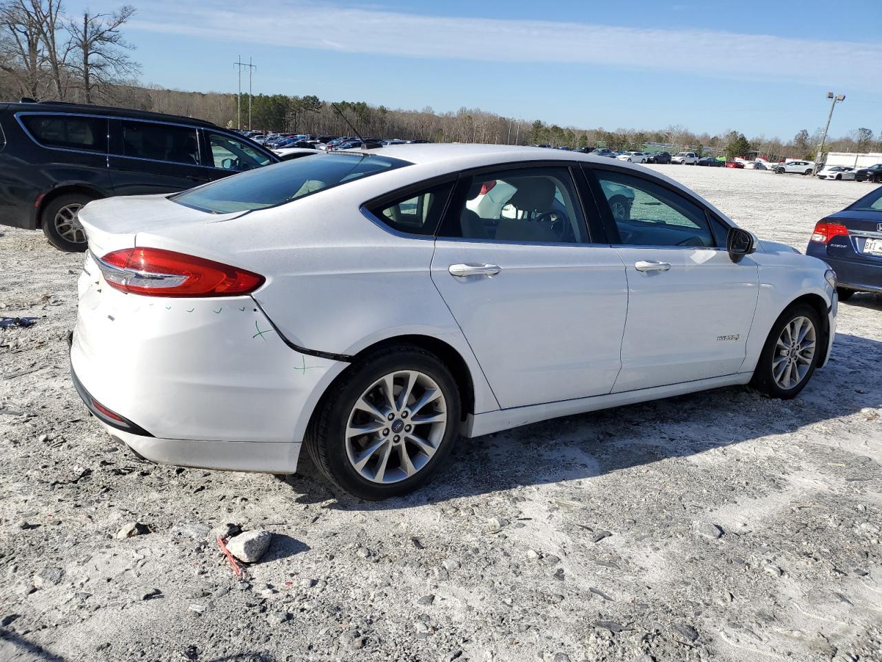2017 FORD FUSION SE - Image 3