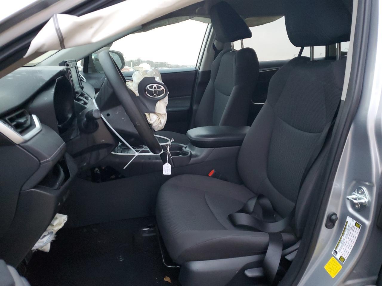 2021 TOYOTA RAV4 LE - Image 7
