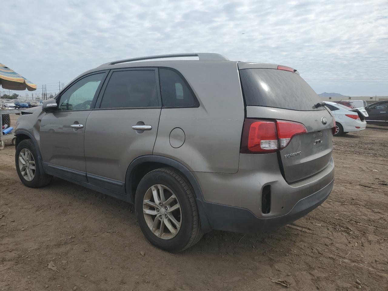 2015 KIA SORENTO LX - Image 2
